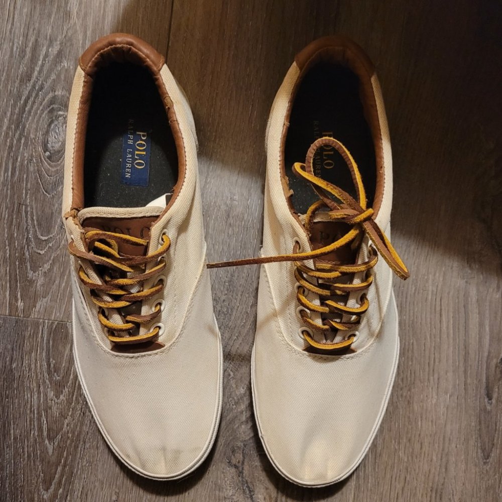 Pre-Loved Keaton Canvas Sneaker